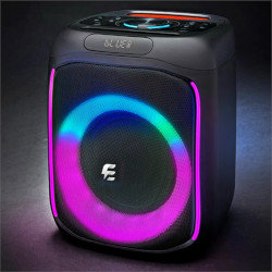 Echipata cu o putere audio RMS de 25W